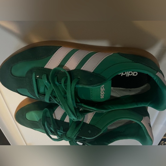 Adidas Barreda Decode Emerald and White Leather Sneakers. Women’s 9.5. Like new - Picture 4 of 6